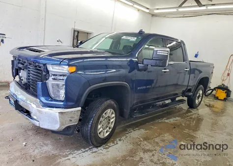 2021 Chevrolet Silverado K3500 Ltz from USA, damaged, VIN 1GC4YUEY3MF243448